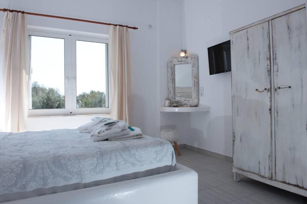 Nemesis Paleochora Apartment Chania  Bagian luar foto