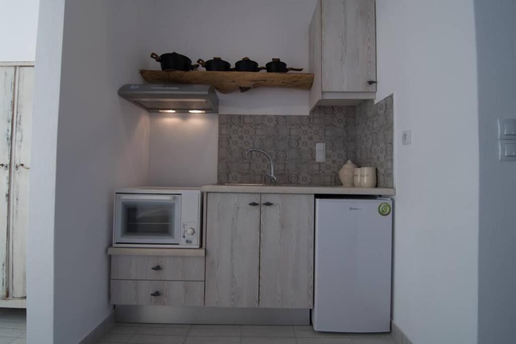 Nemesis Paleochora Apartment Chania  Bagian luar foto