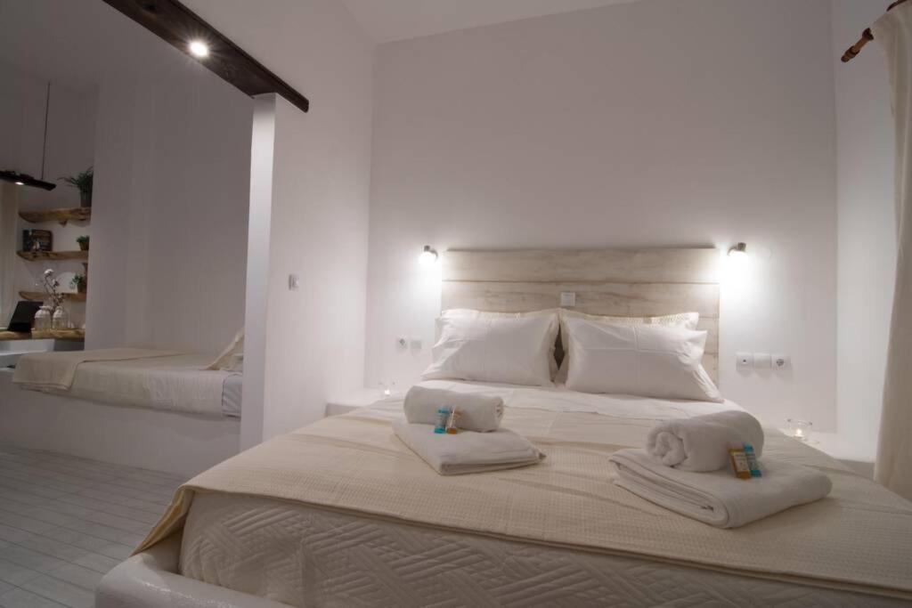 Nemesis Paleochora Apartment Chania  Bagian luar foto
